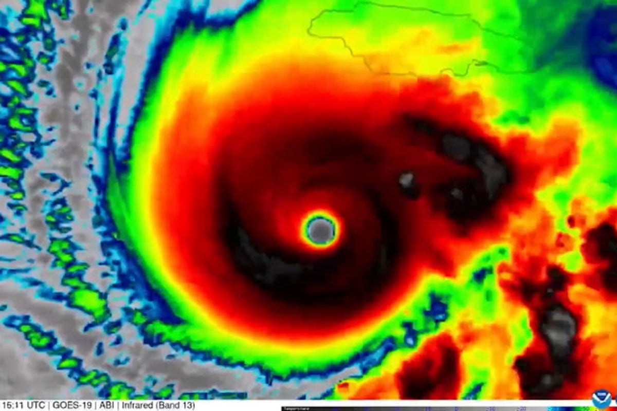 https://static.independent.co.uk/2025/10/28/16/36/Powerful-animation-shows-how-Hurricane-Melissa-strengthened-in-24-hours.jpeg?width=1200&height=800&crop=1200:800