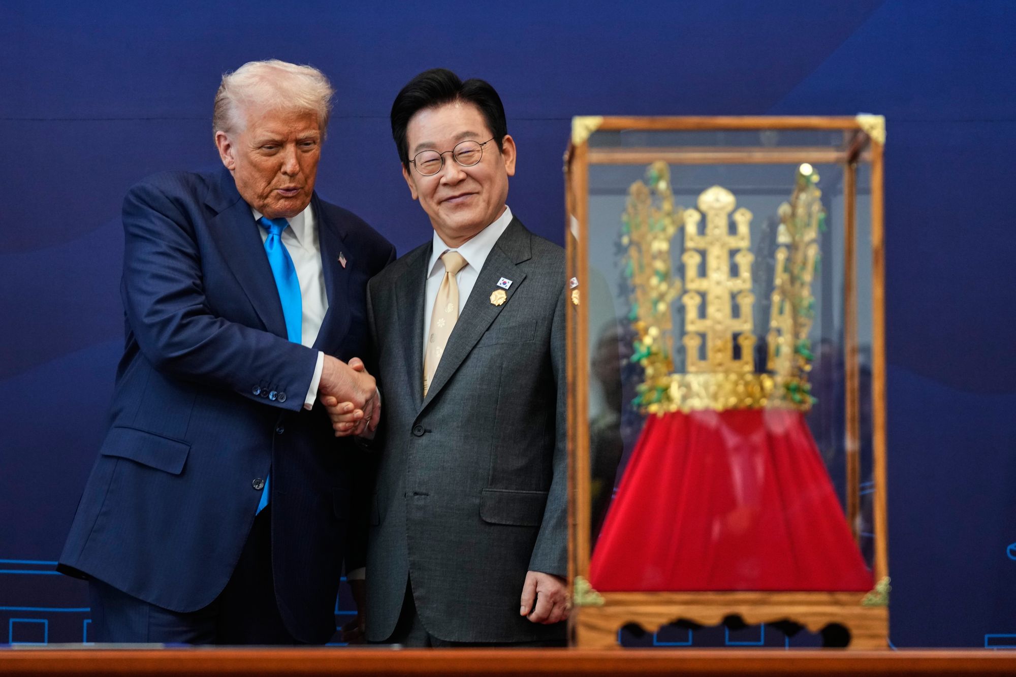 <p>President Donald Trump received gifts from South Korean President Lee Jae Myung, including a golden crown, just weeks after Trump declared he’s ‘not a king’ as millions demonstrated in ‘No Kings’ protests.</p>