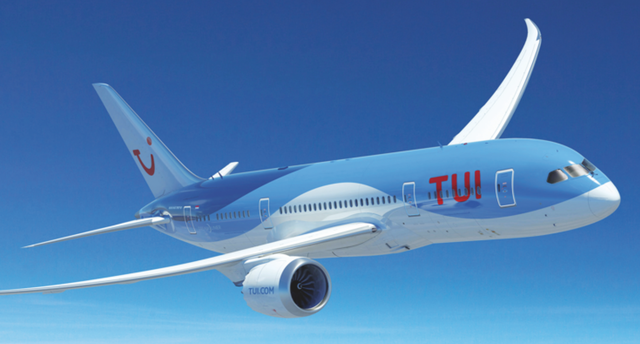 <p>Turn back: Tui Boeing 787 of the type that turned around in mid-Atlantic</p>