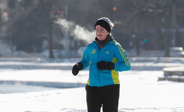 <p>Cold weather can put runners’ heart health at risk during the winter months, experts say</p>
