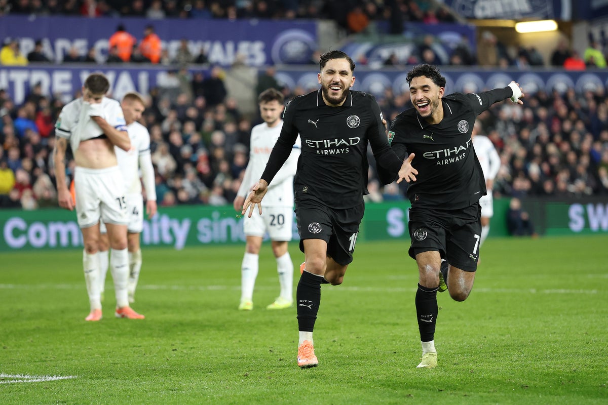 Manchester City reach Carabao Cup quarter-finals defeating Swansea 3-1