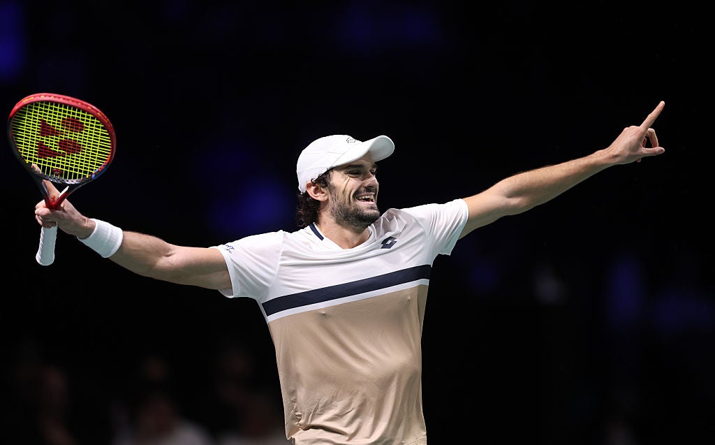 Vacherot debutuje v parížskom hlavnom ťahu