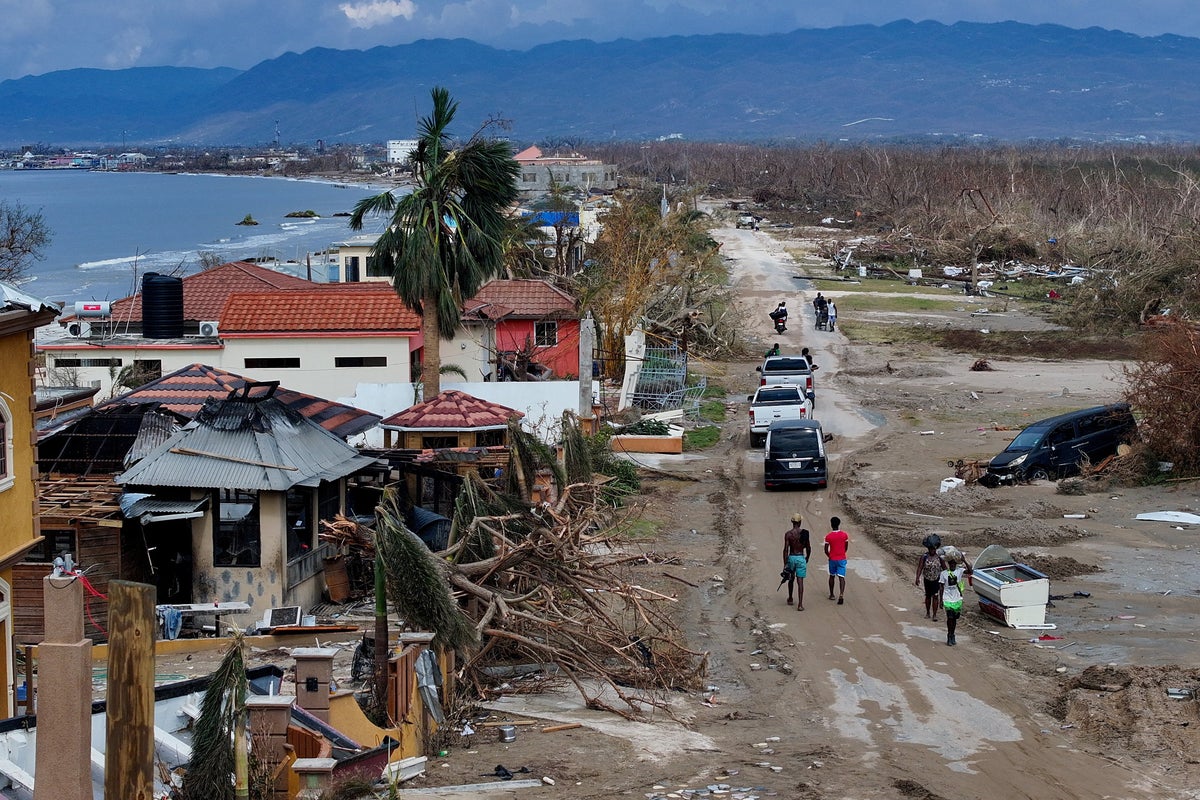 Hurricane Melissa live updates: At least 40 dead as storm thrashes Bermuda and Caribbean nations assess damage Hurricane Melissa live updates: At least 40 dead as storm thrashes Bermuda and Caribbean nations assess damage