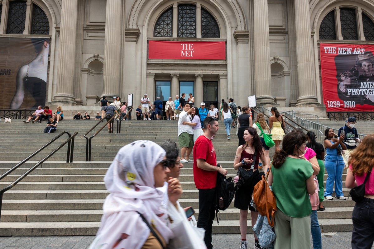 NYC’s Met is sued by heirs of Jewish family claiming museum’s Van Gogh painting was looted by Nazis