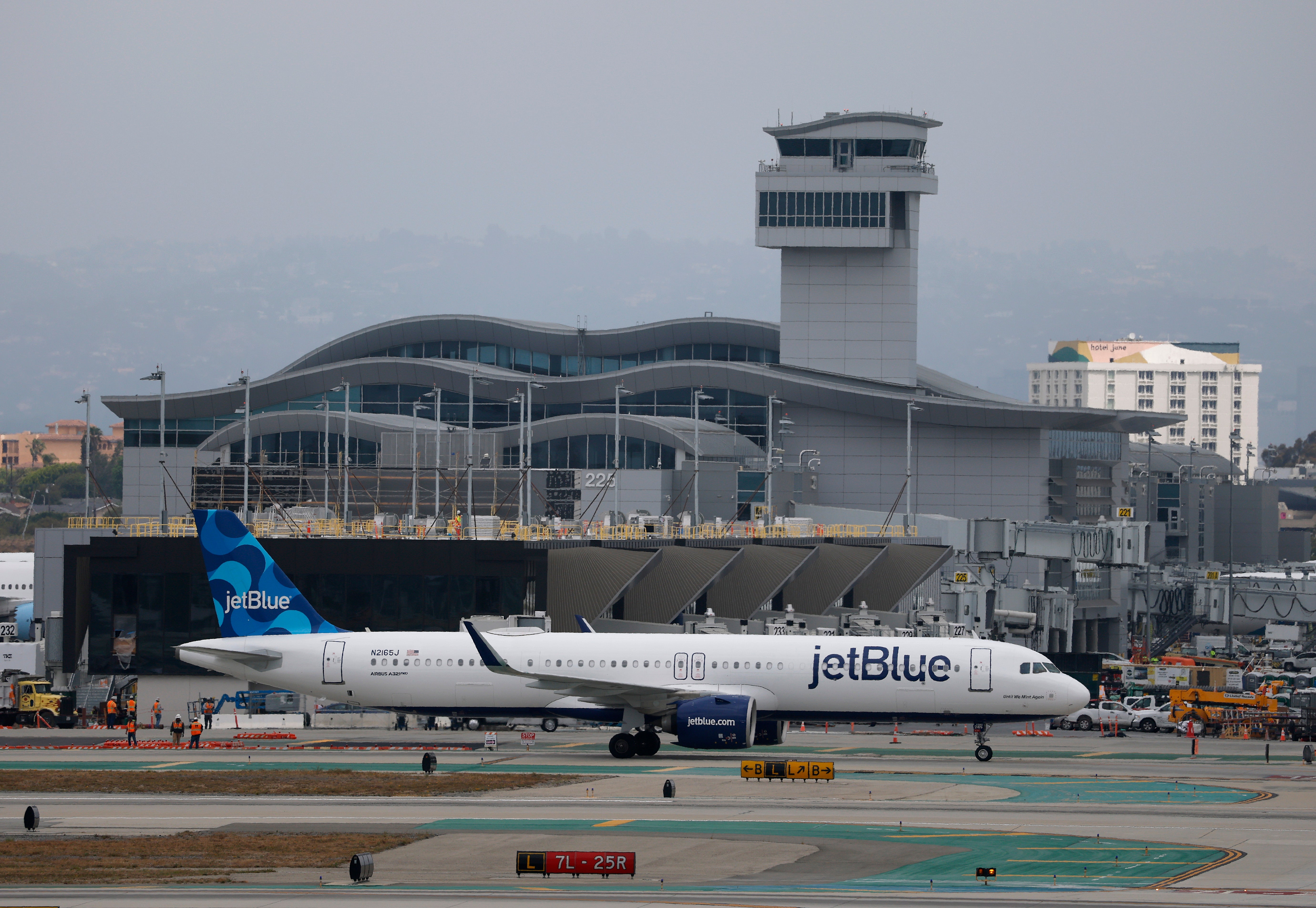 <p>The alleged incident took place aboard a JetBlue flight from Florida to Los Angeles</p>