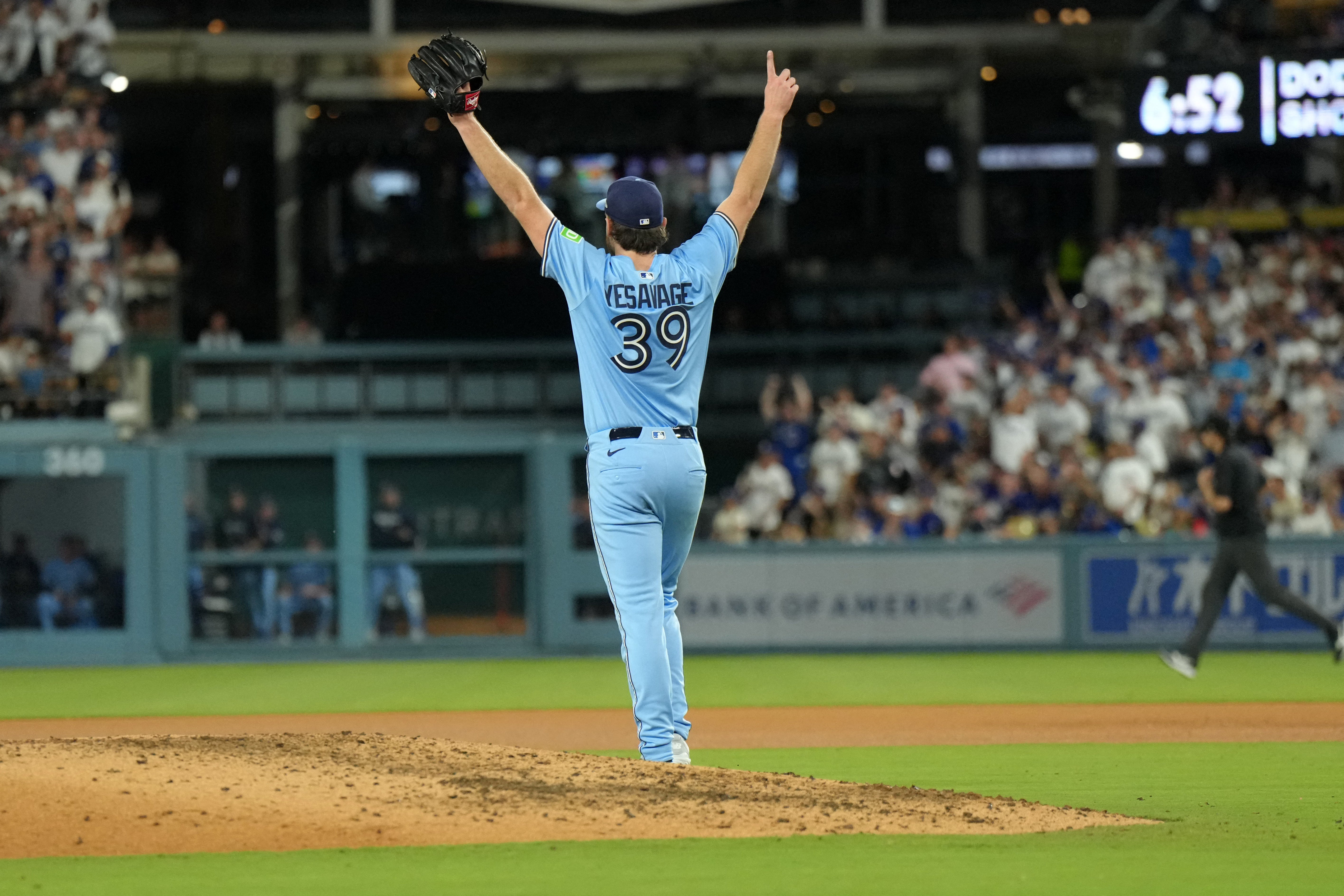 Блу Џејси су сада једну утакмицу удаљени од славе у Светској серији