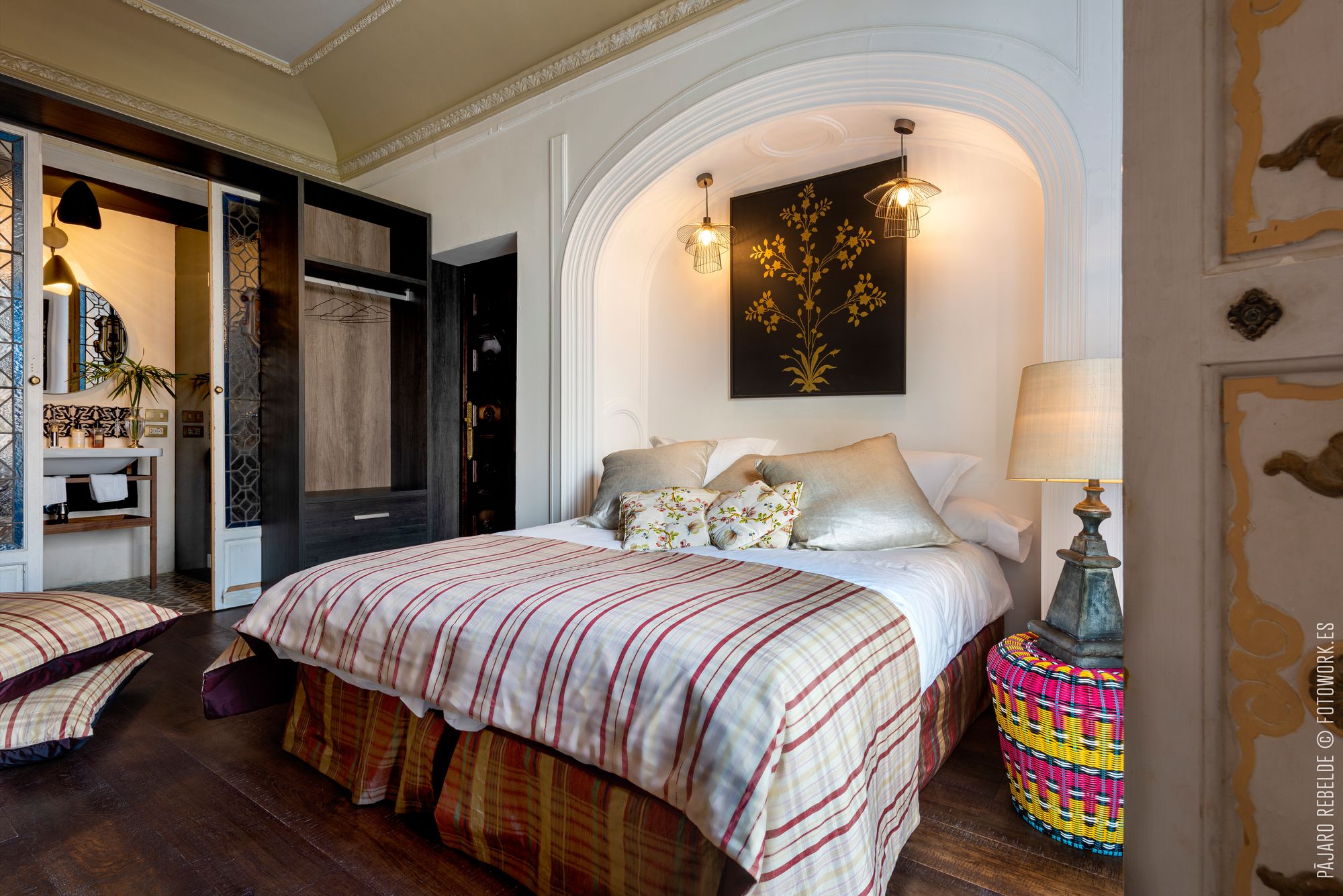 Pajaro Rebelde has an eclectic design scheme