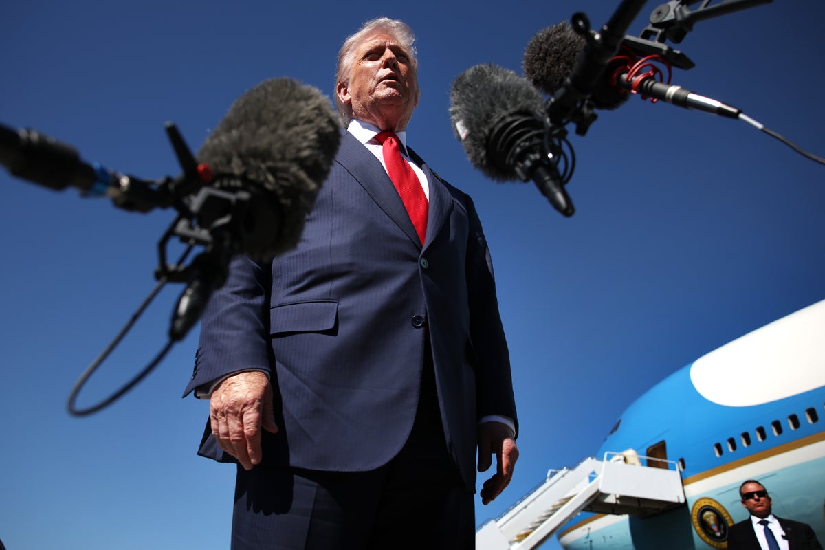 Venezuela strikes: Trump says no plan for strikes inside country after boat attacks – UK Times