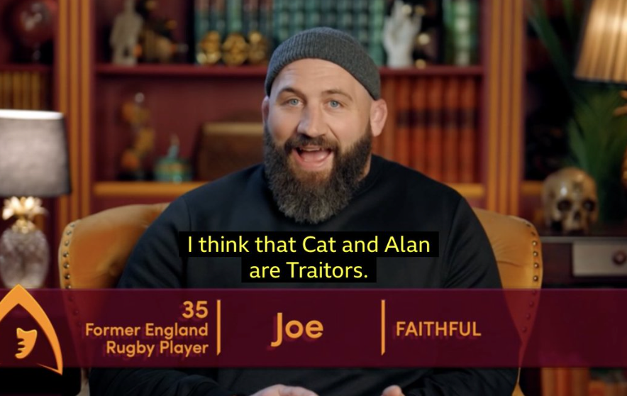 Džo Mārlers pareizi uzzināja, kas ir nodevēji, pirmspēdējās sērijas “The Celebrity Traitors” laikā.