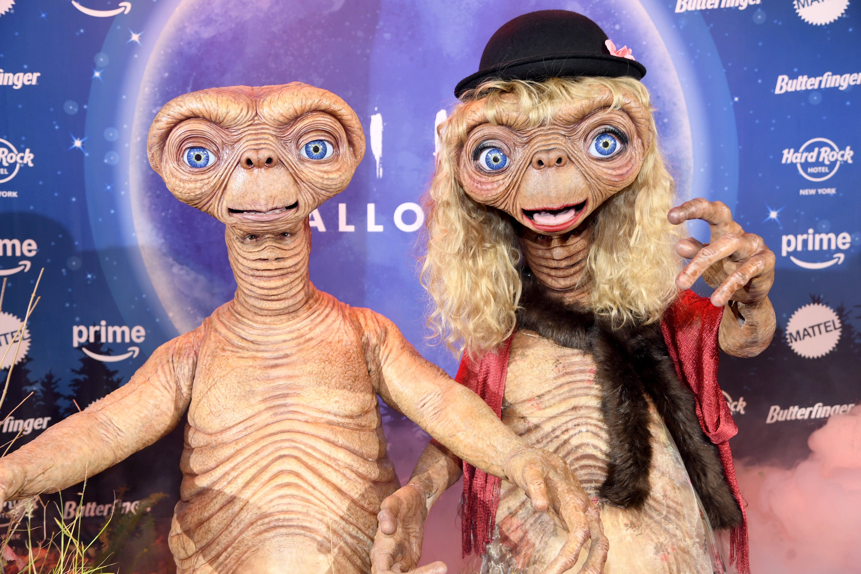 In 2024, the America’s Got Talent judge took her legendary Halloween game to a new galaxy, transforming into none other than E.T. Channeling the iconic alien from Spielberg’s 1982 classic