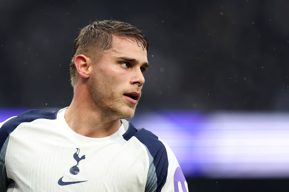 Tottenham v Chelsea live: Premier League team news and build-up to London derby Tottenham v Chelsea live: Premier League team news and build-up to London derby