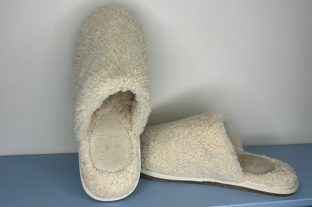 Best slippers Indybest review Loaf shearins slippers