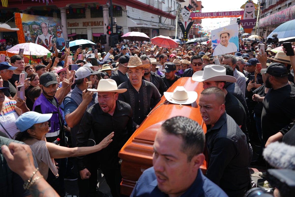 Mexican president refuses US help after mayor was shot dead in public assassination
