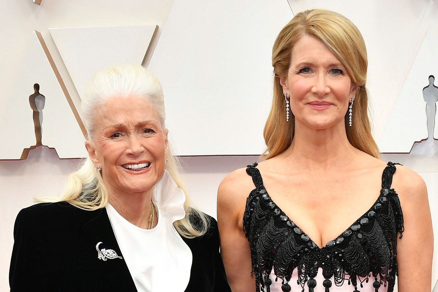 <p>Diane Ladd and her daughter Laura Dern attend the Oscars in 2020</p>