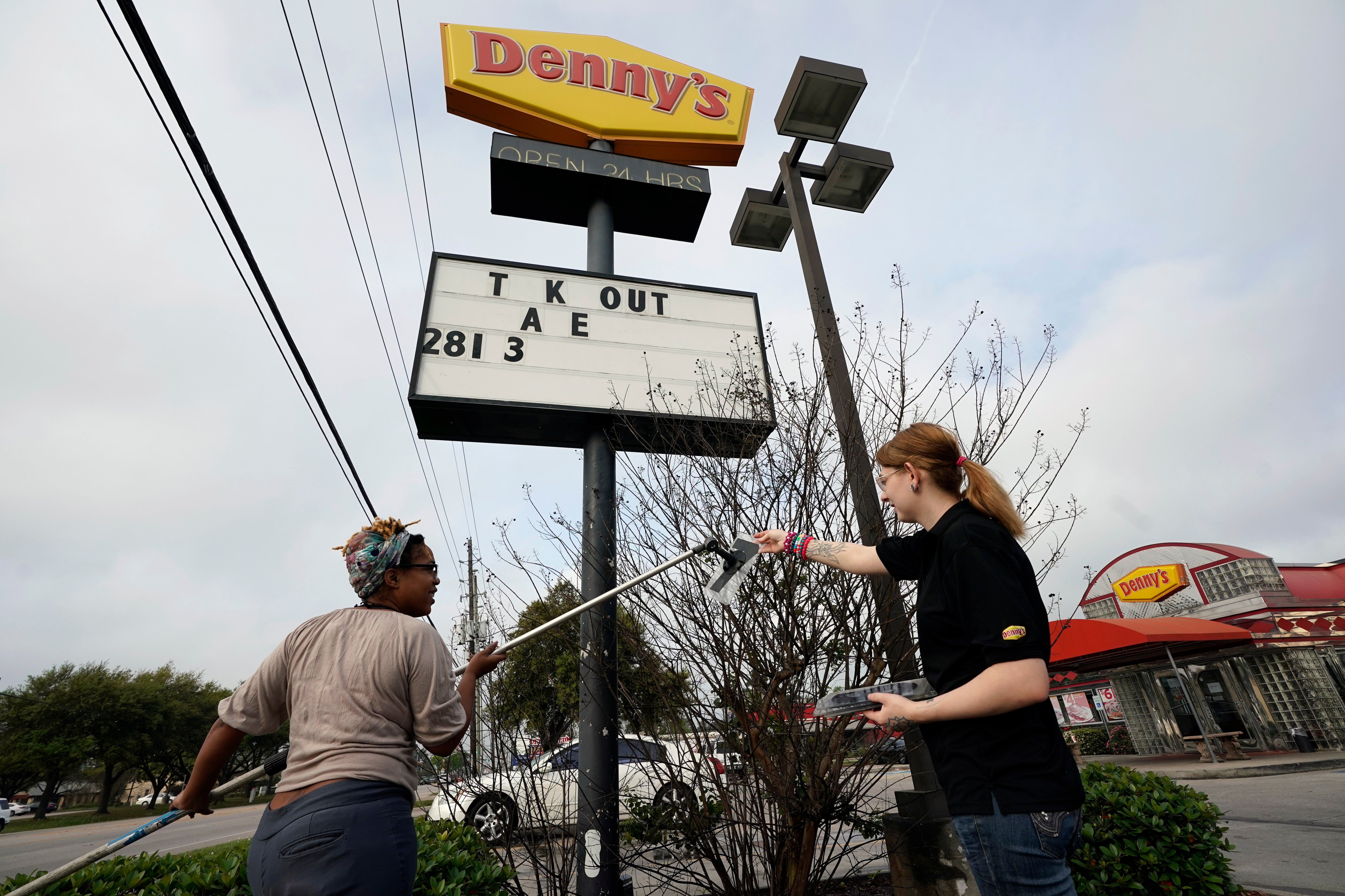 Denny's Investor Deal