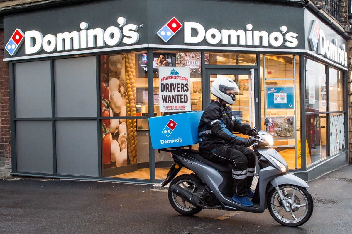 30 minutes or less: Why traditional pizza drivers won’t go away despite abundance of delivery apps