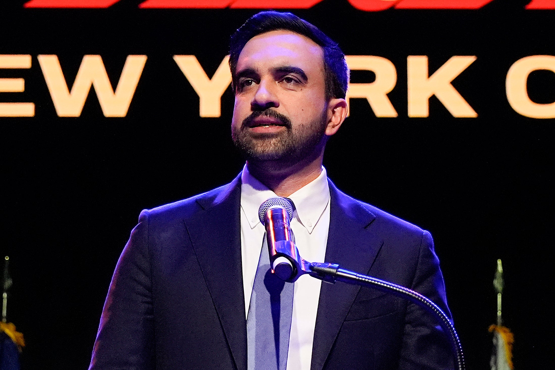 <p>UGANDA MAMDANI</p>