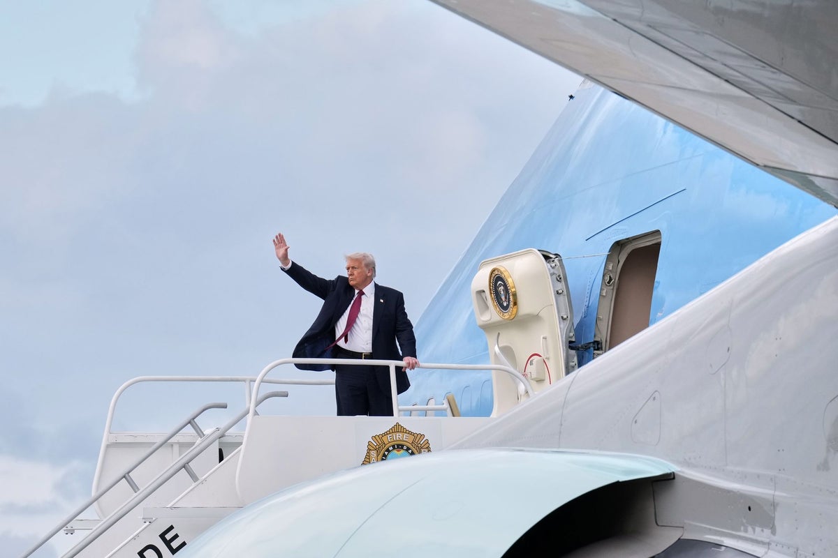 Trump admin live updates: FAA cuts flights at 40 airports amid longest government shutdown in history