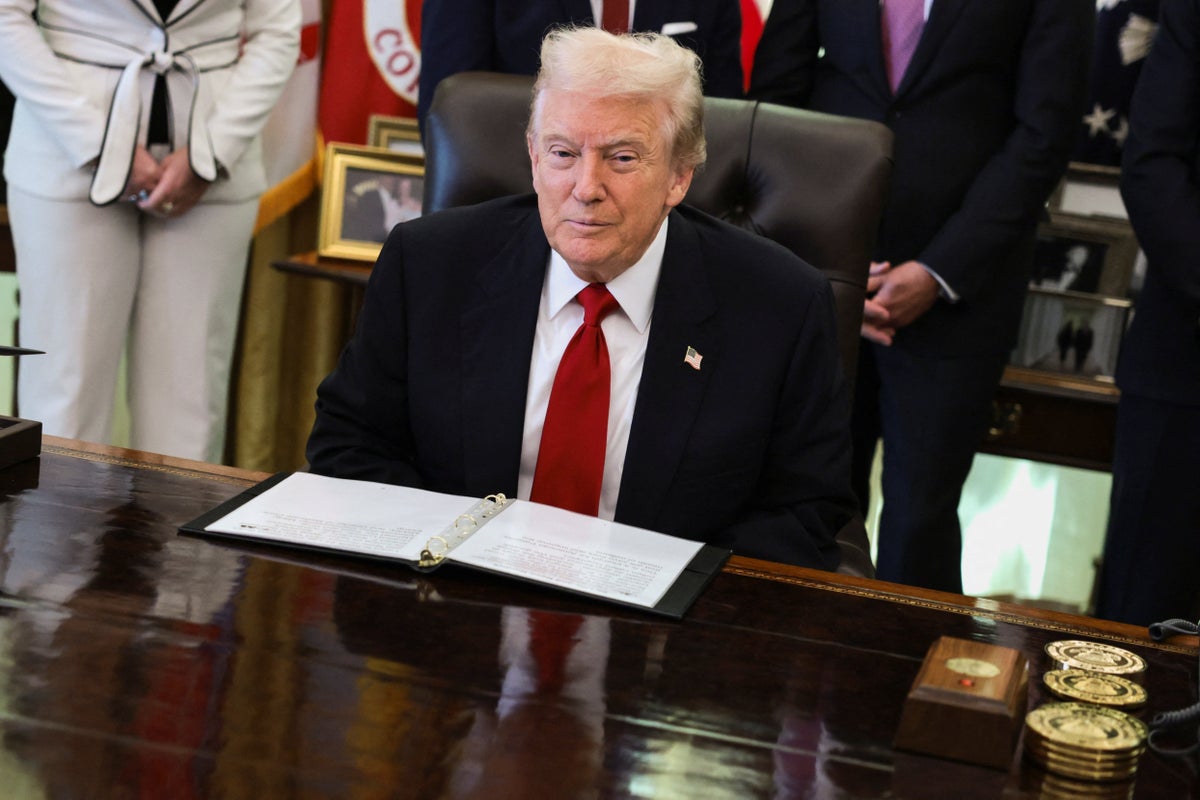 Trump announces plans to slim down cost of popular weight-loss drugs to $149 a month