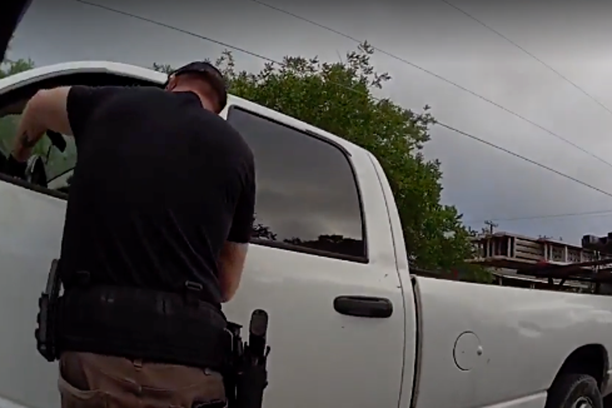 Judge slams ICE for ‘fictional’ case seeking to jail migrant for 20 years. The agent involved cut himself breaking the Honduran man’s car window