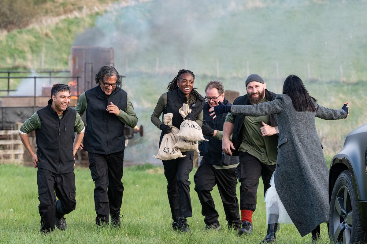 Celebrity Traitors final live: Tearful winner Alan Carr takes it all for his chosen charity – UK Times