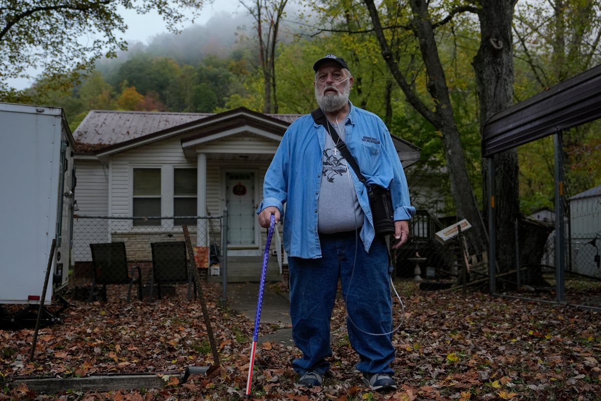 Deep in Trump country, coal miners with black lung say government is suffocating the 'working man'
