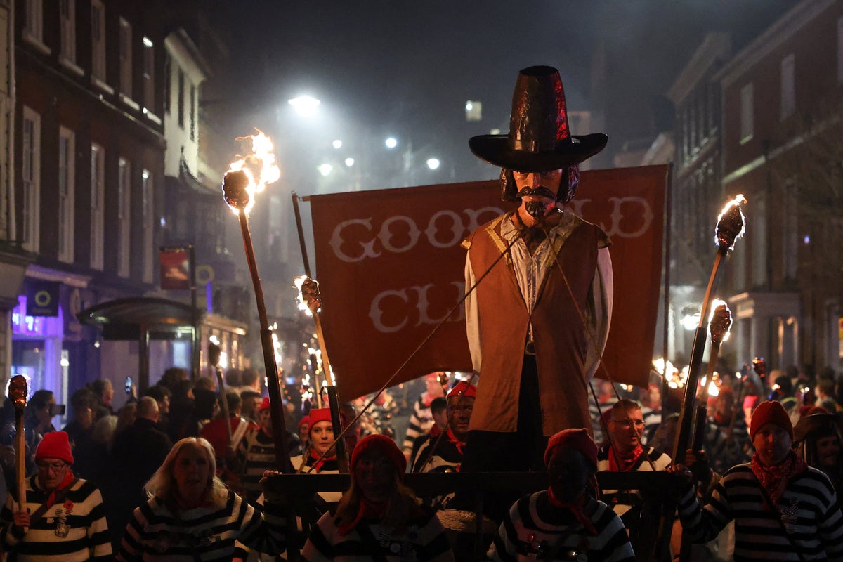 Warmest Bonfire Night on record as UK sees remarkable' November temperatures