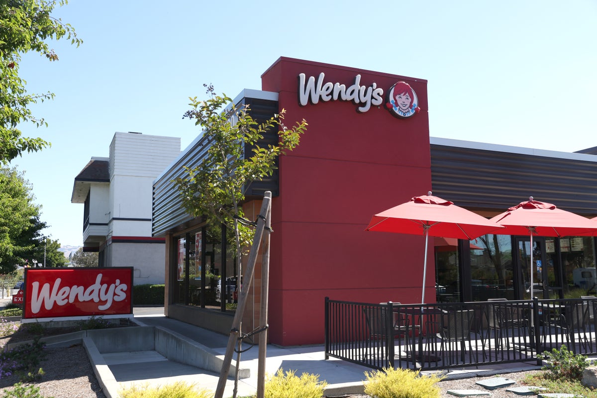 Wendy’s to close hundreds of restaurants as struggling customers cut back on dining out