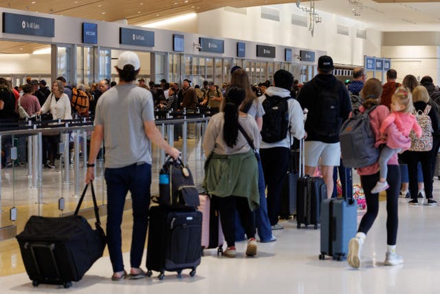 <p>Over 1,500 flights were canceled Saturday and 6,500 delayed</p>