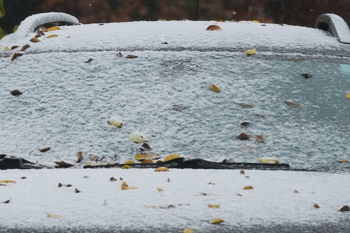 Travel warning issued as arctic blast brings inches of snow and record cold to millions across US