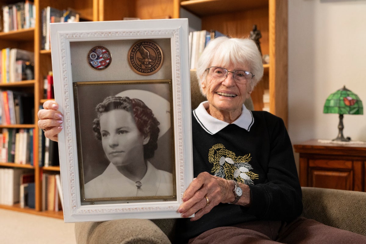 WWII nurses who dodged bullets and saved lives deserve Congressional honor, lawmakers say