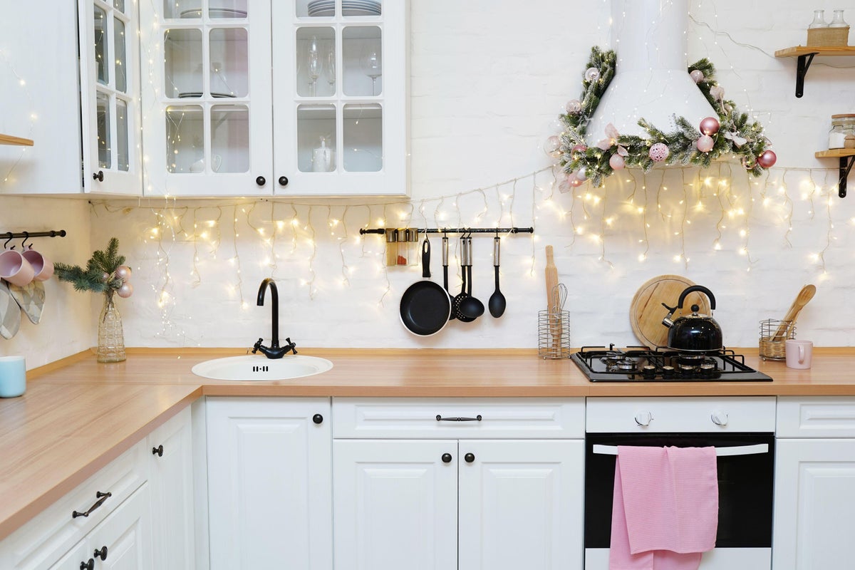 12 cleaning hacks for a sparkling Christmas