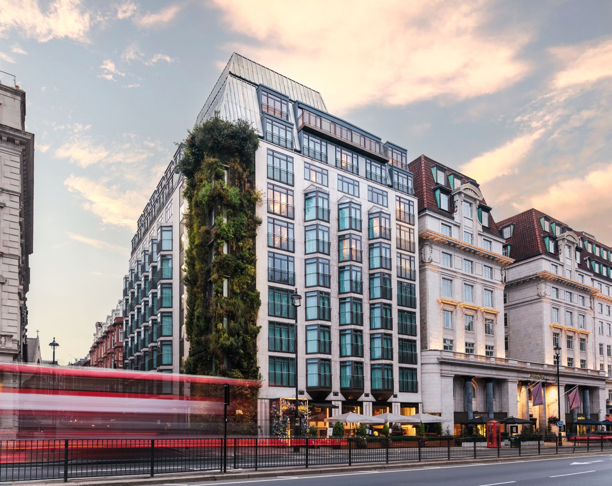 Athenaeum Hotel and Residences can be found in the heart of Mayfair