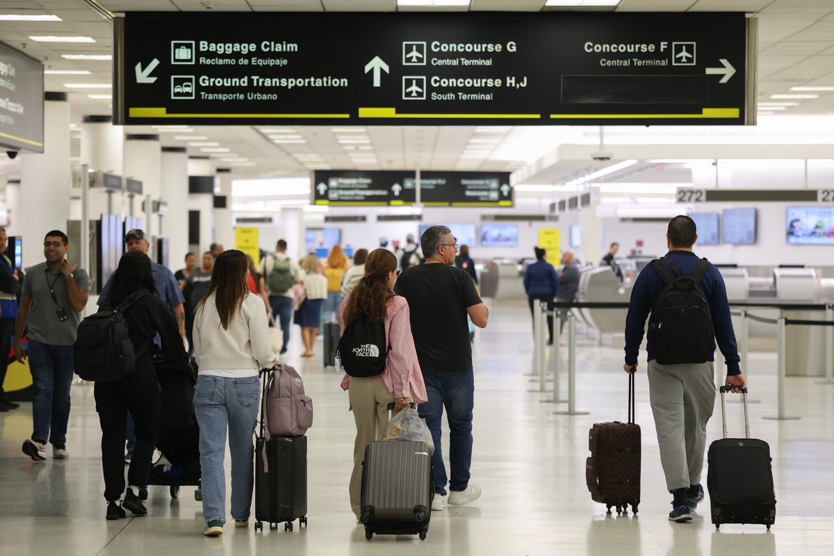 FAA plans to roll back flight restrictions at major airports imposed during shutdown FAA plans to roll back flight restrictions at major airports imposed during shutdown