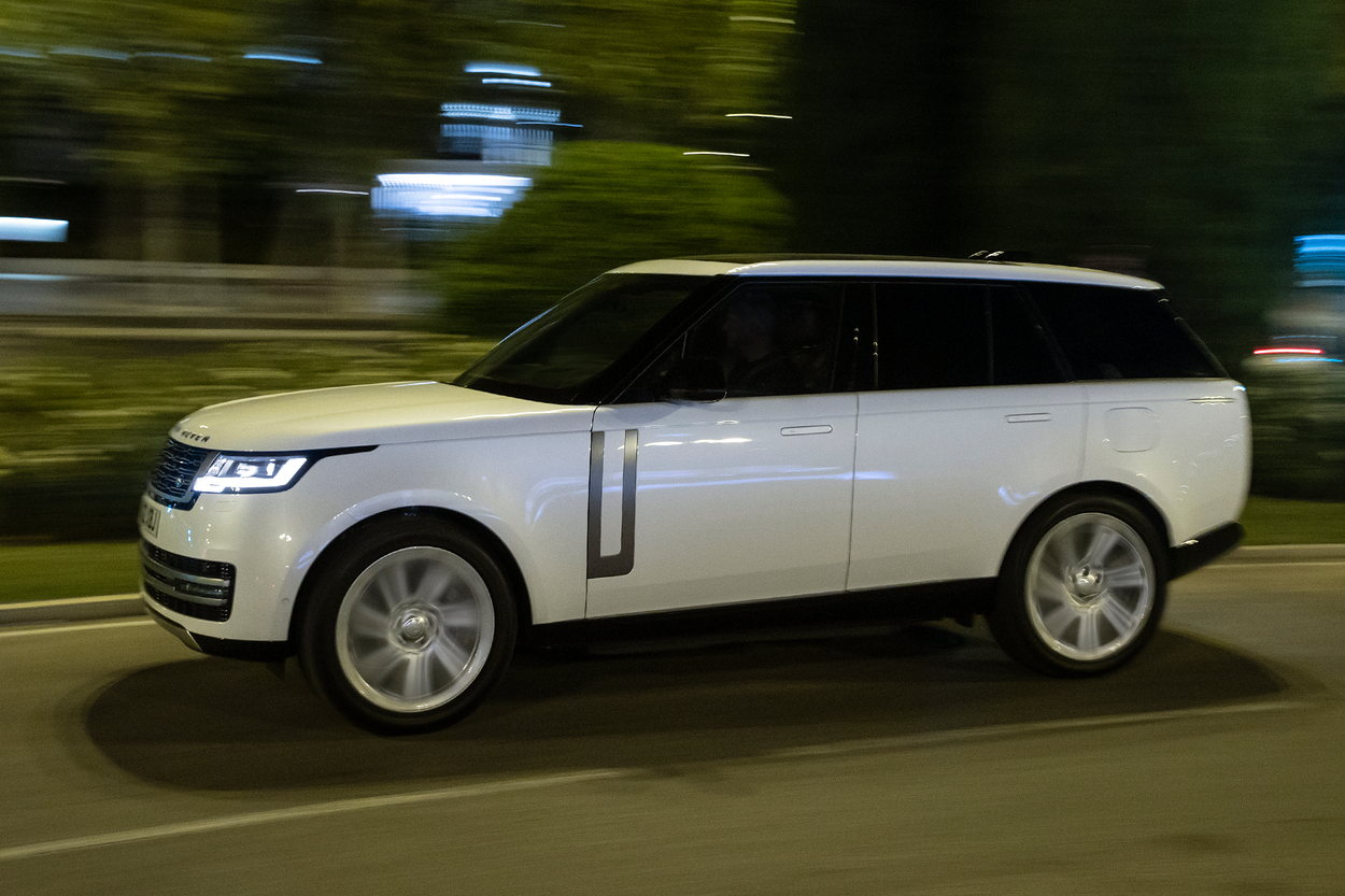 Range Rover Microsoft Colab Range Rover plug-in review: A magisterial hybrid SUV | The Independent