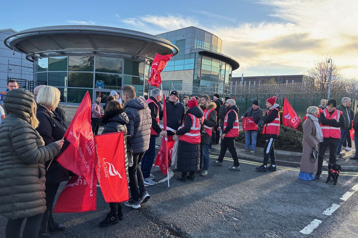 Leonardo strikes: Thousands of workers across UK walk out over pay dispute