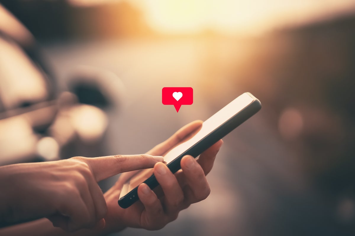 How being &lsquo;Chatfished&rsquo; has become the latest dating red flag