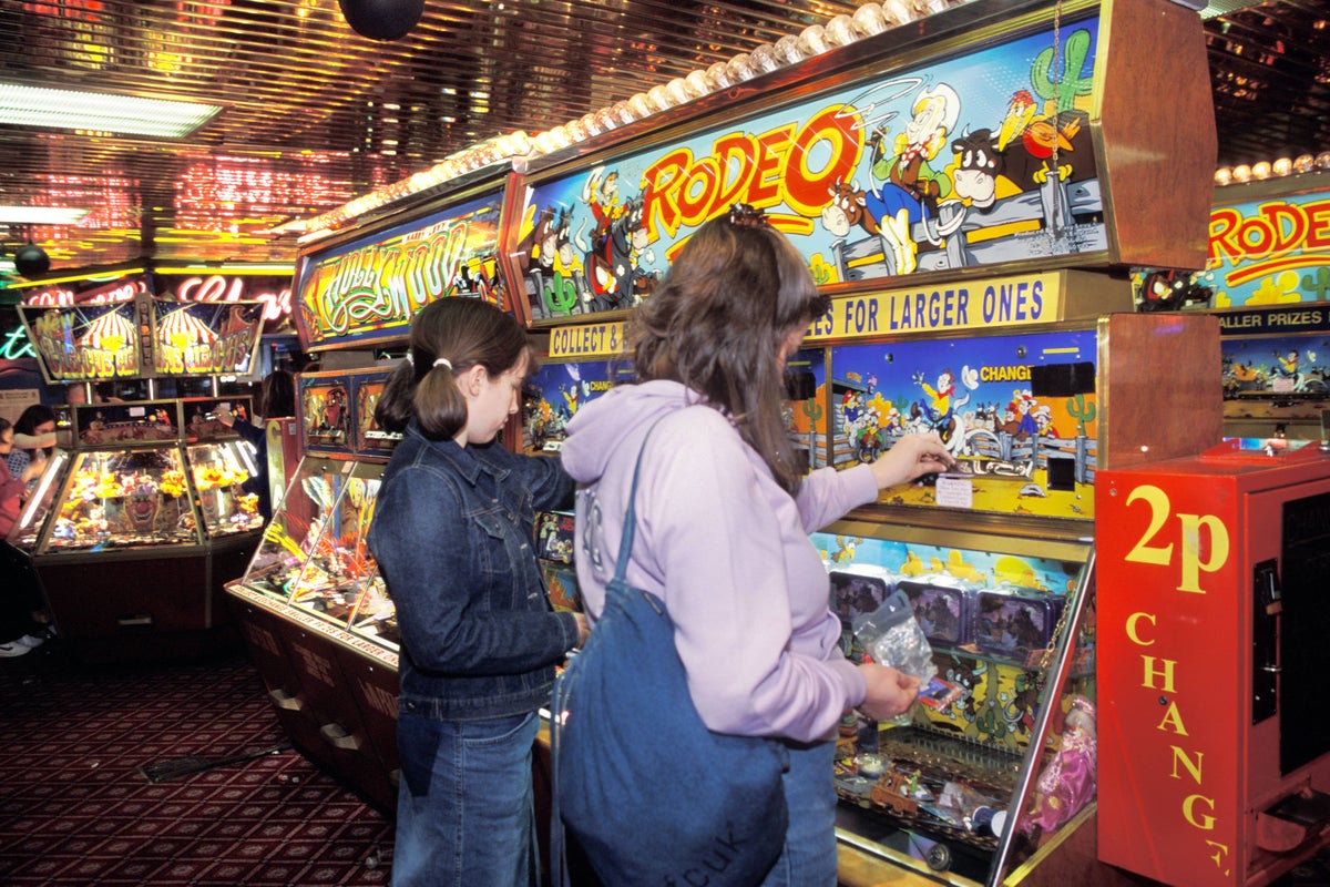 Half of older children experienced gambling in last year, regulator finds