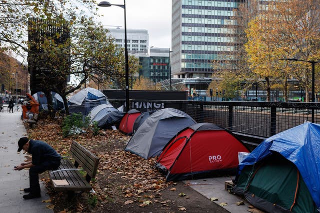 <p>People who work directly with refugees have warned that they face homelessness this winter following the Home Office’s decision in September</p>