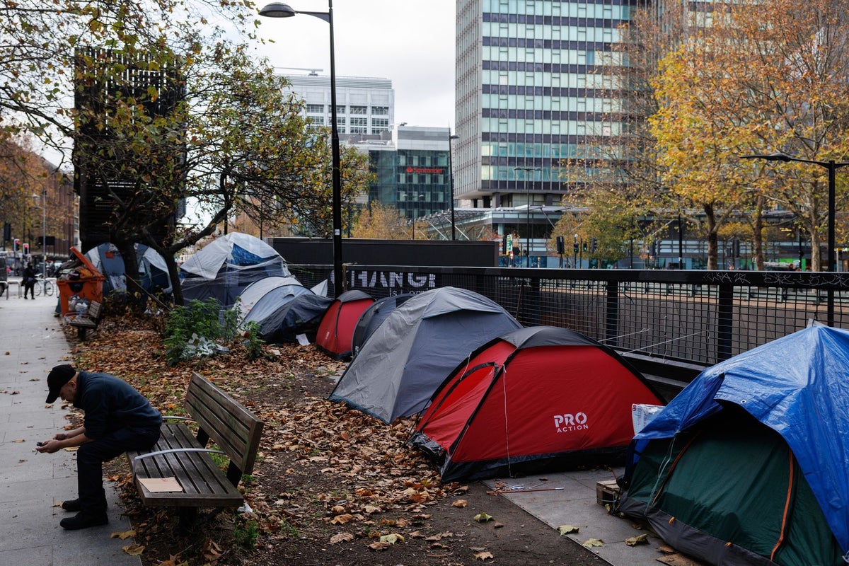 ‘It’s too scary to be in a tent’: On the frontline of this winter’s refugee homelessness crisis – UK Times