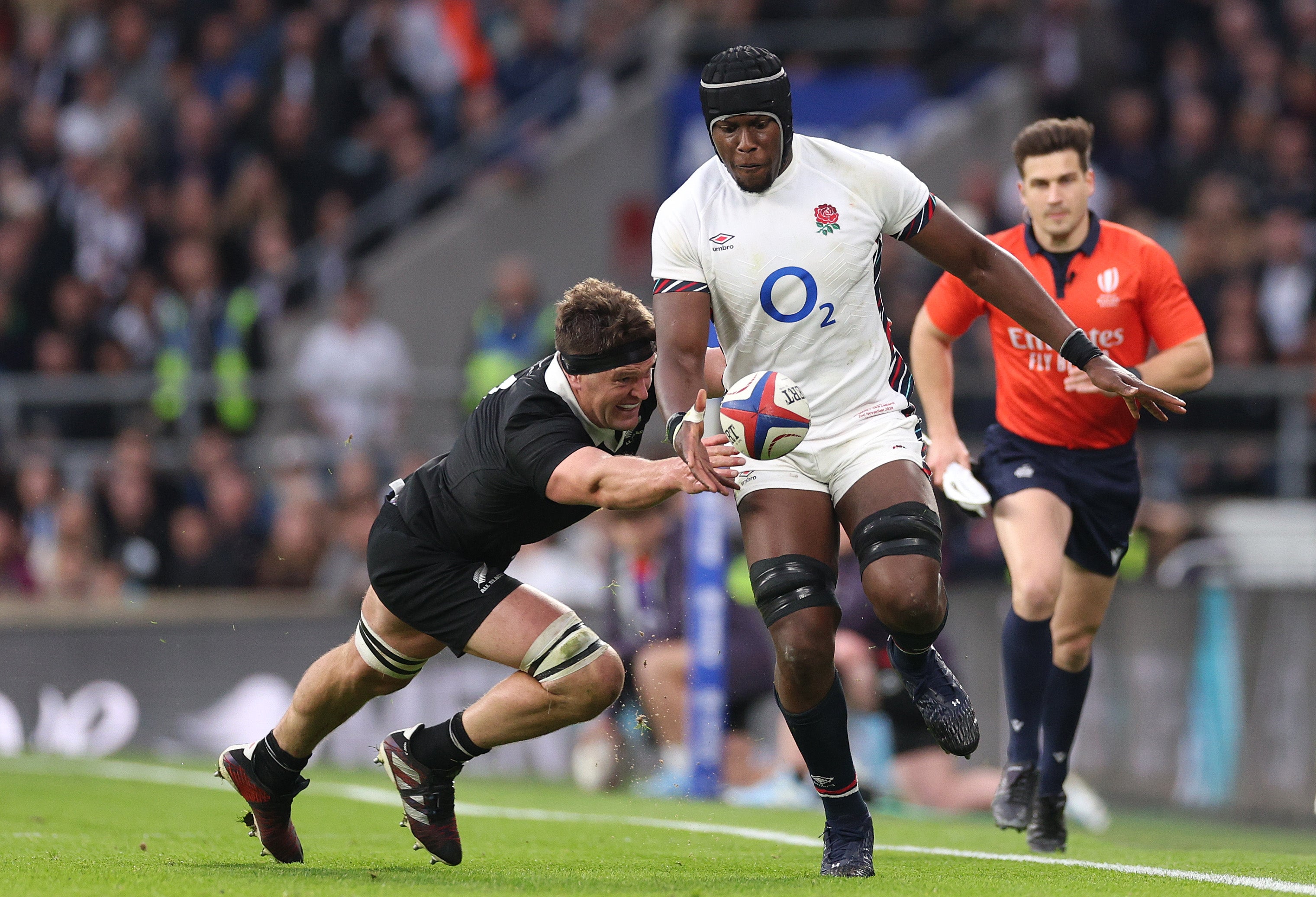 Kapten Scott Barrett dan Maro Itoje akan bertanding di Twickenham
