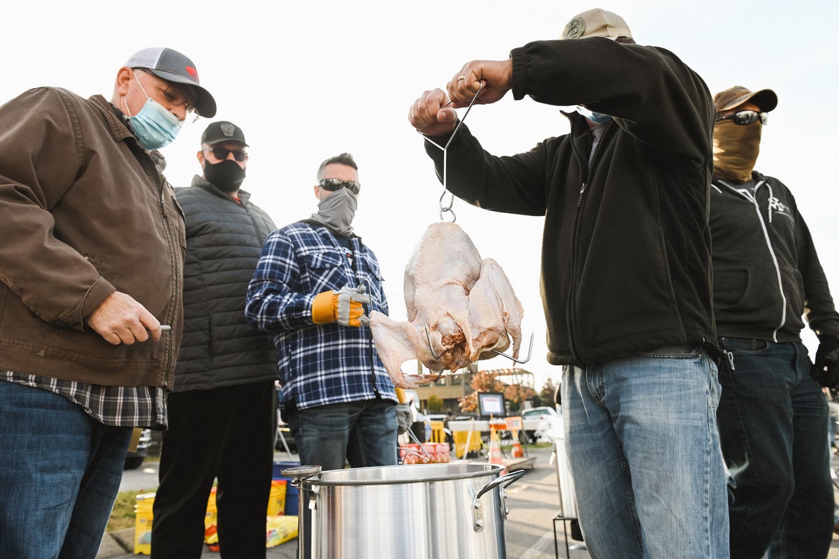 How to safely deep dry a turkey for Thanksgiving dinner – according to a chemist How to safely deep dry a turkey for Thanksgiving dinner – according to a chemist