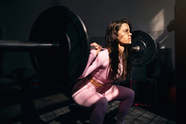 <p>Invitan a las mujeres a entrenar de forma “inteligente según su ciclo”</p>