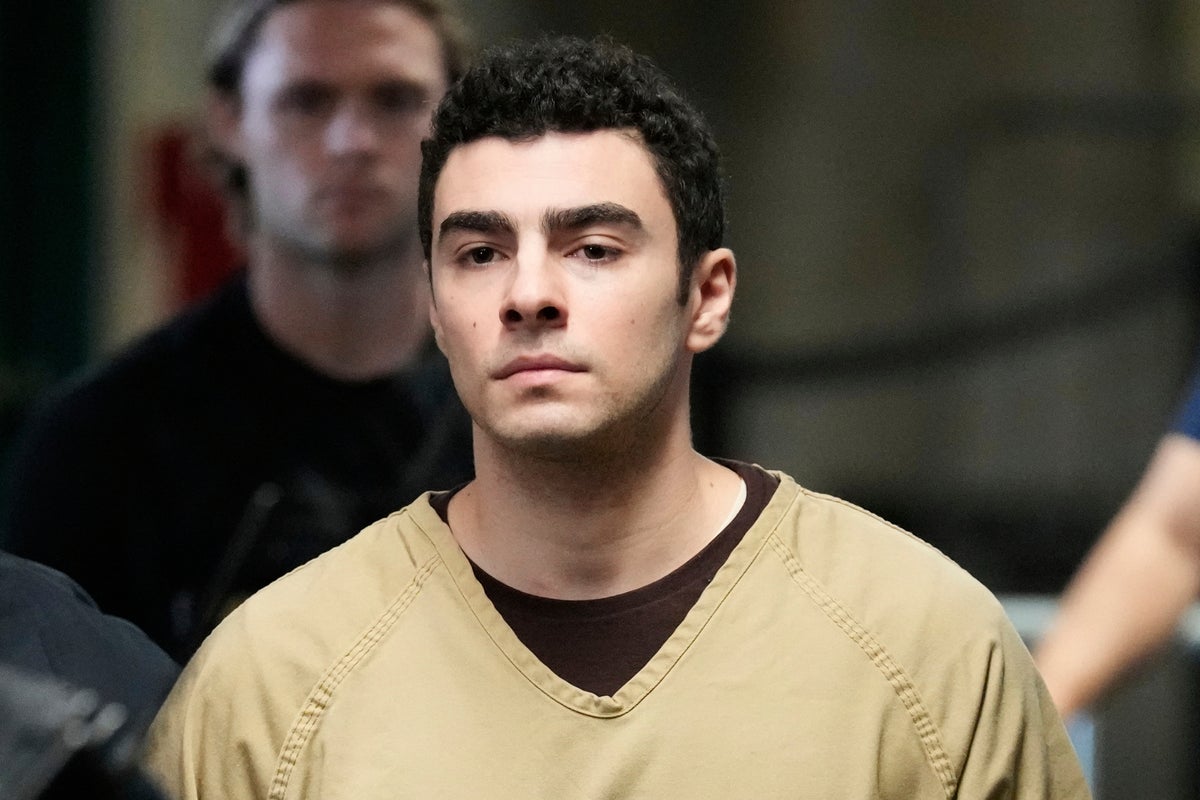 Federal prosecutors say Bondi’s comments shouldn’t affect Luigi Mangione’s death penalty case