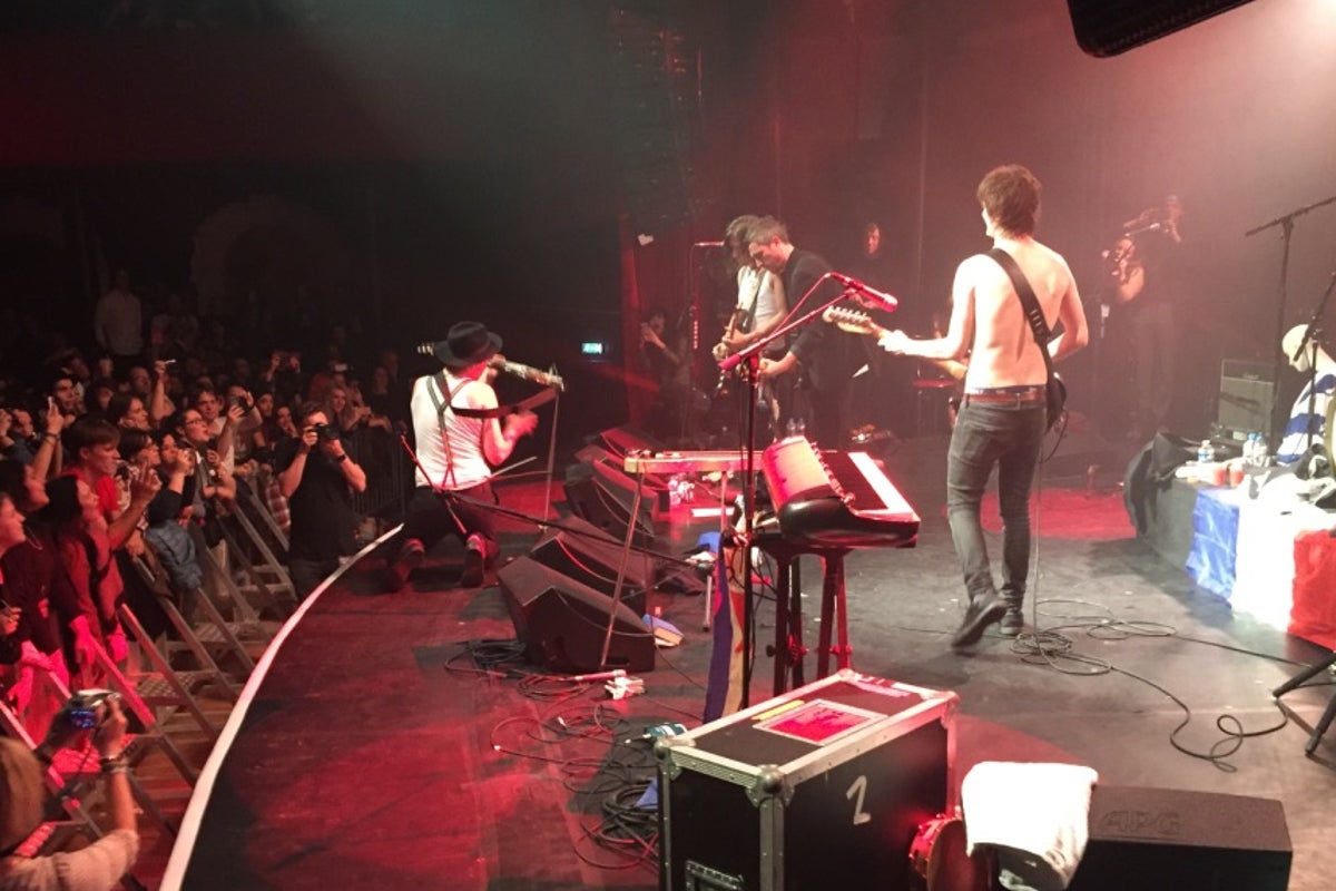 ‘I didn’t want to be afraid’: How the music community rallied together in the wake of the Bataclan attack ‘I didn’t want to be afraid’: How the music community rallied together in the wake of the Bataclan attack