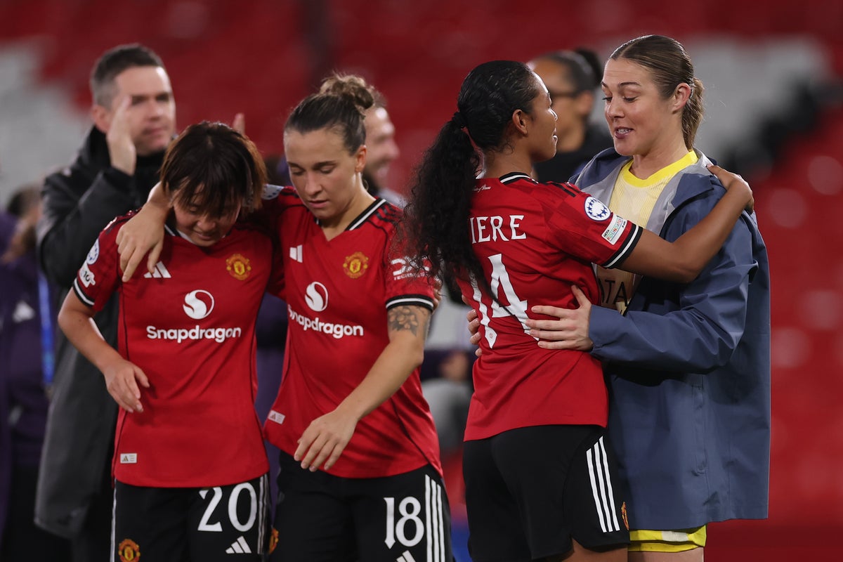 Man United celebrate historic win over PSG on night of Mary Earps return