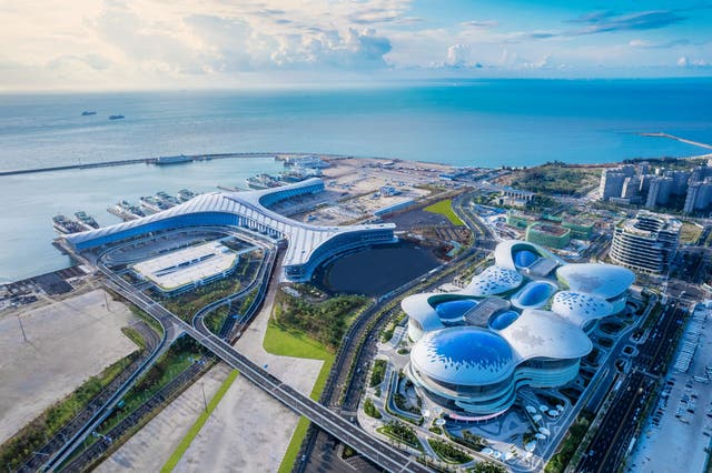 <p>The Haikou International Duty-Free City in Haikou, Hainan province</p>