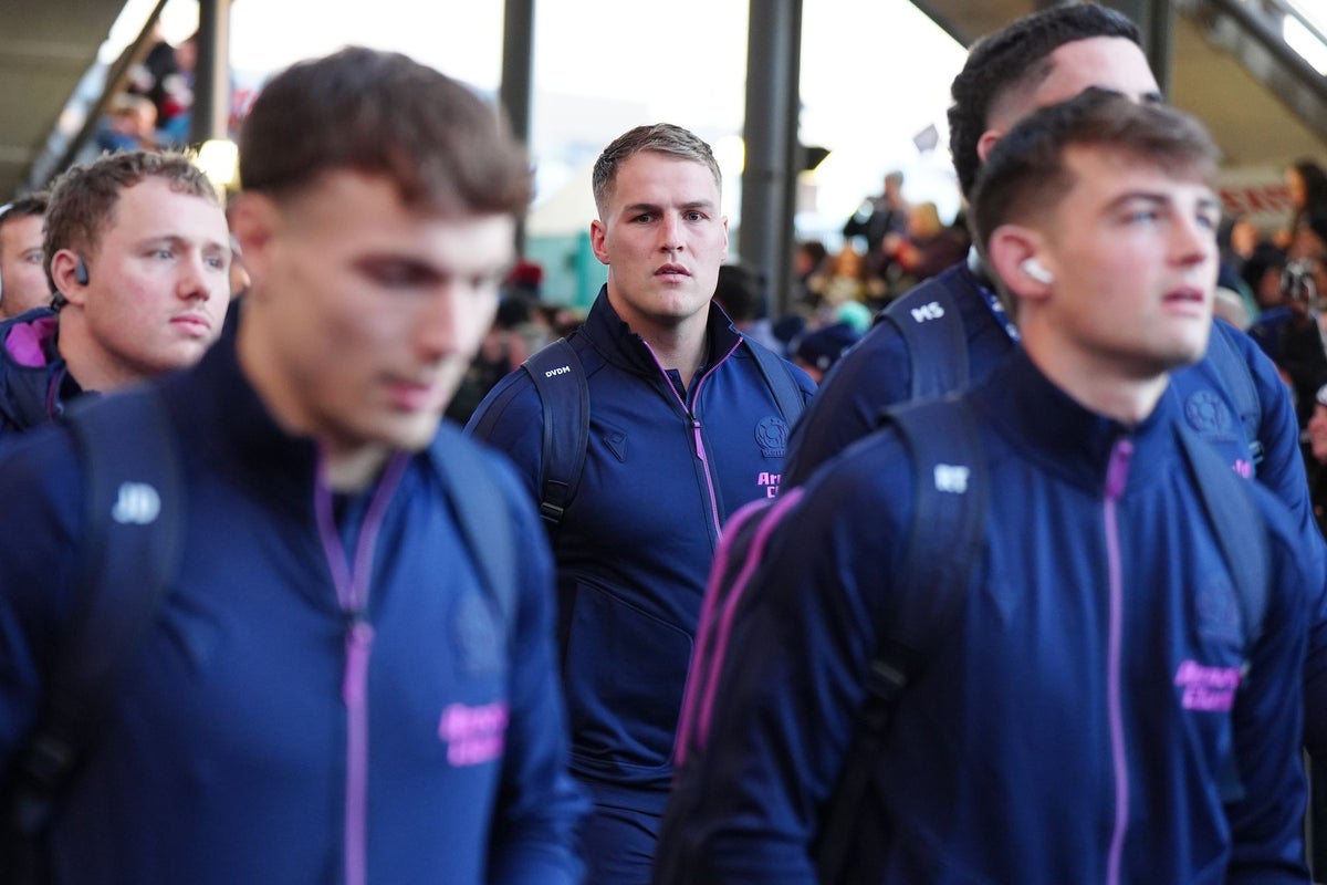 Duhan van der Merwe back in fold as one Scotland change made for Argentina clash Duhan van der Merwe back in fold as one Scotland change made for Argentina clash