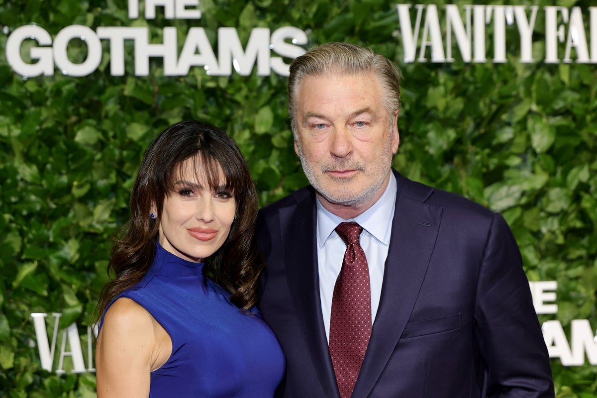 Alec and Hilaria Baldwin respond after comedian savages their Hamptons home in viral video Alec and Hilaria Baldwin respond after comedian savages their Hamptons home in viral video