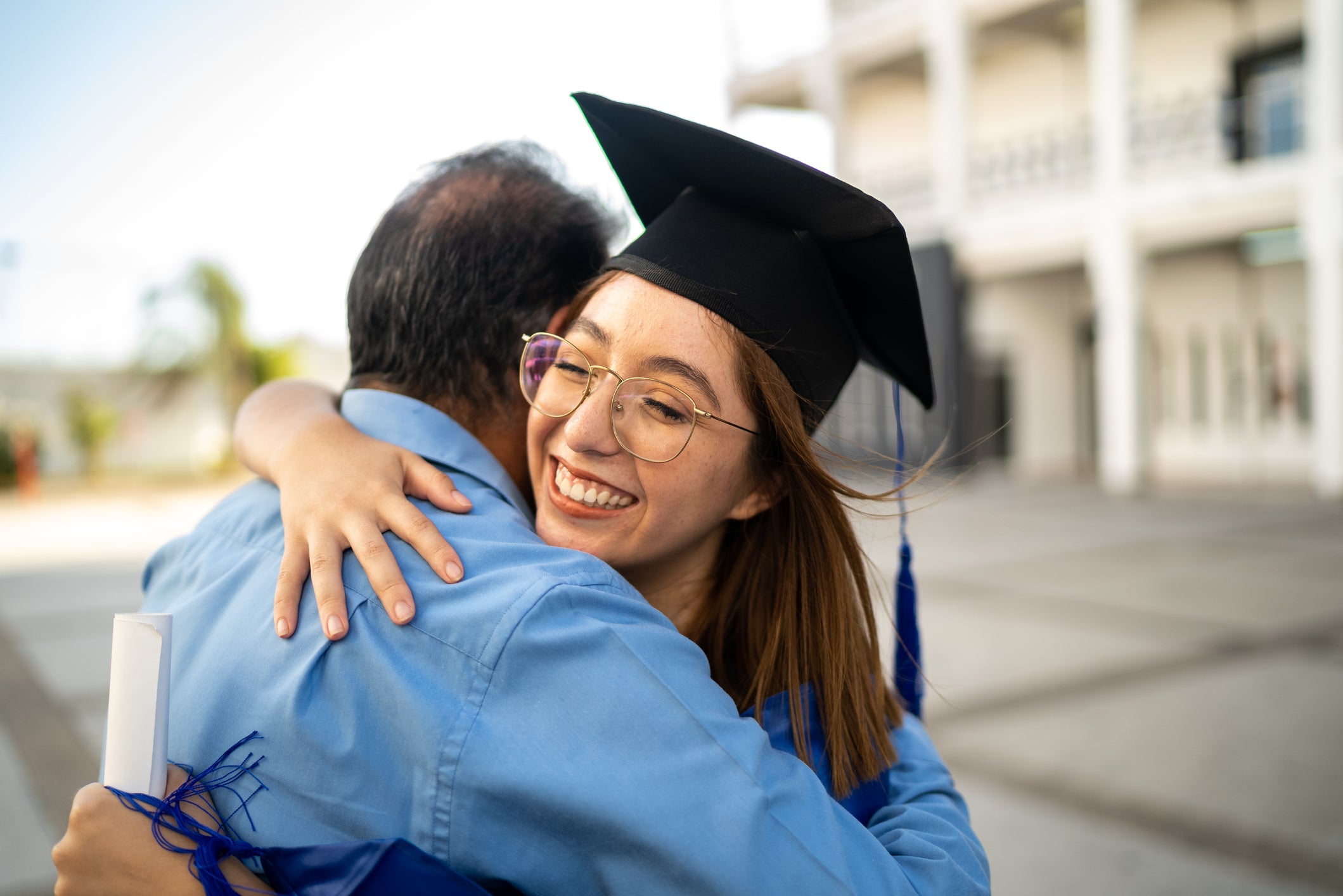 <p>Parents who are concerned about paying for college should start saving money early and consider using a 529 plan, a financial aid expert suggests</p>